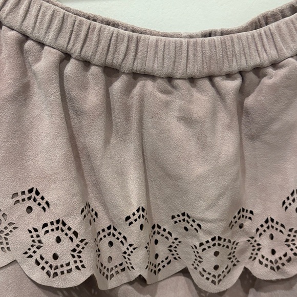 Lamarque Mauve Off-Shoulder Top - Picture 8 of 8